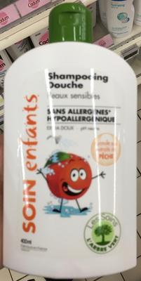 Shampooing douche soin enfants