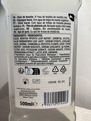 Bain de bouche à l’eau de feuilles de menthe bio