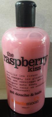 The raspberry kiss