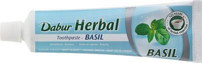 Dabur Herbal Basil Natural Oral Protection