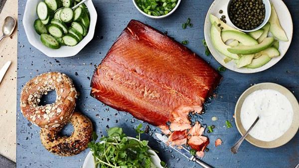 100g cá chứa bao nhiêu calo? Ăn nhiều cá có tốt không?