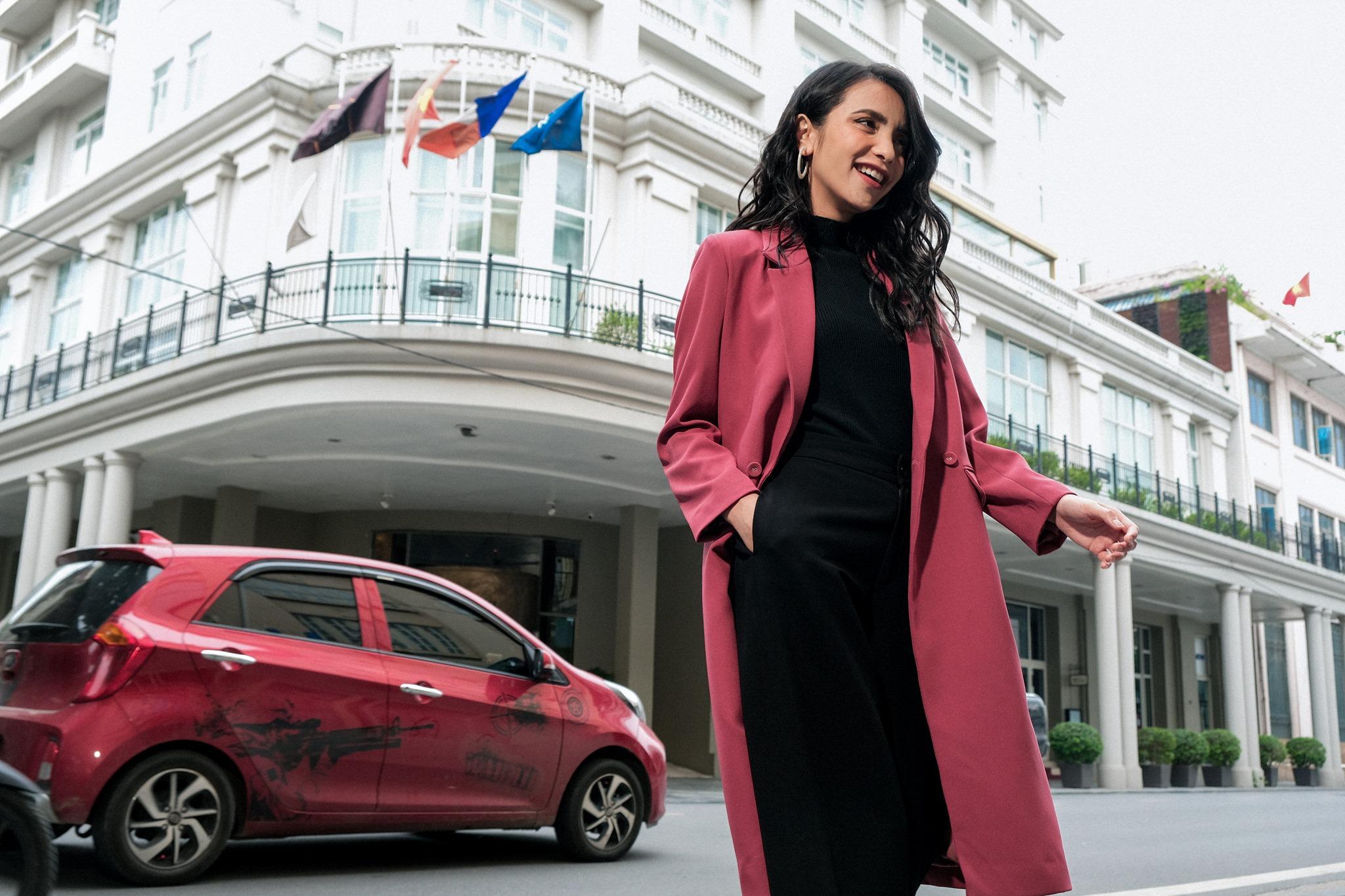 4 tips chọn áo khoác dáng dài cho cô nàng "nấm lùn"