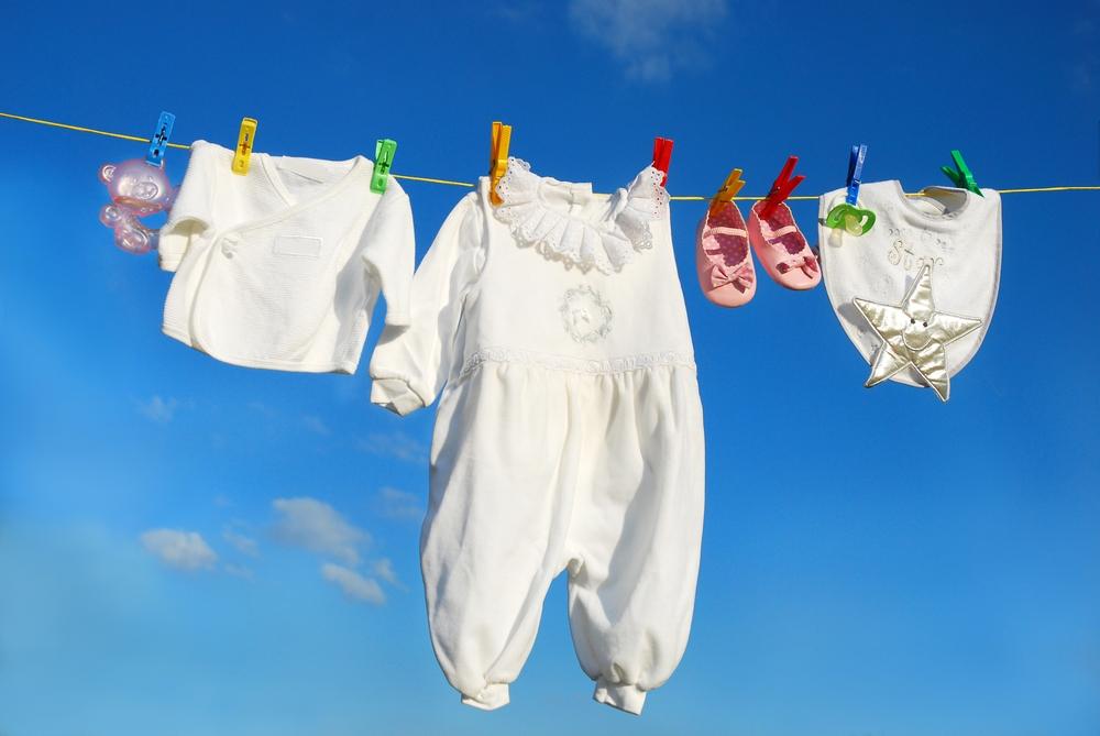 10 tips làm áo trắng tinh trở lại không cần đến thuốc tẩy