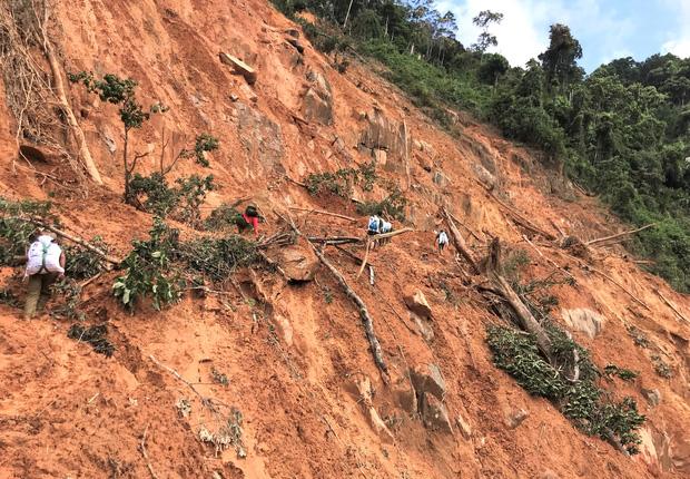 6 thi thể trẻ nhỏ trong 13 nạn nhân vụ sạt lở đất ở Phước Sơn, Quảng Nam