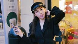 Diện trang phục màu trung tính trẻ trung, sang xịn mịn như Á hậu Tường San