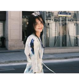 Xu hướng thời trang ombre đầy màu sắc cho mùa thu 2023