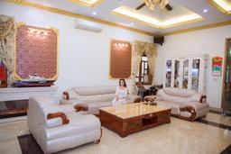 Vy Oanh khoe biệt thự 3000m² ở Hải Phòng: Hoành tráng, nội thất cơ bản, có bể bơi trong nhà