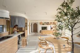 Cặp vợ chồng Sài Gòn đập phòng ngủ chi 750 triệu để biến căn hộ thành nơi ở chill như quán cafe