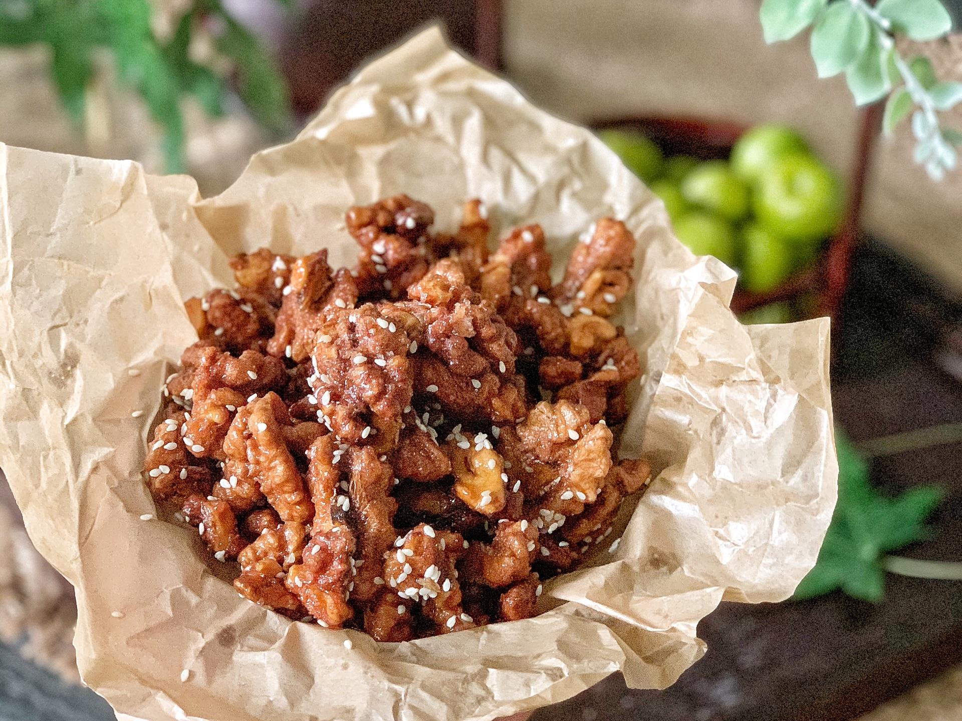 Cách làm snack hồ đào ngon miệng, vừa tốt cho trí não