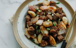 Cách làm thịt bò xào tỏi món ngon nóng hổi đậm đà cho bữa cơm chiều