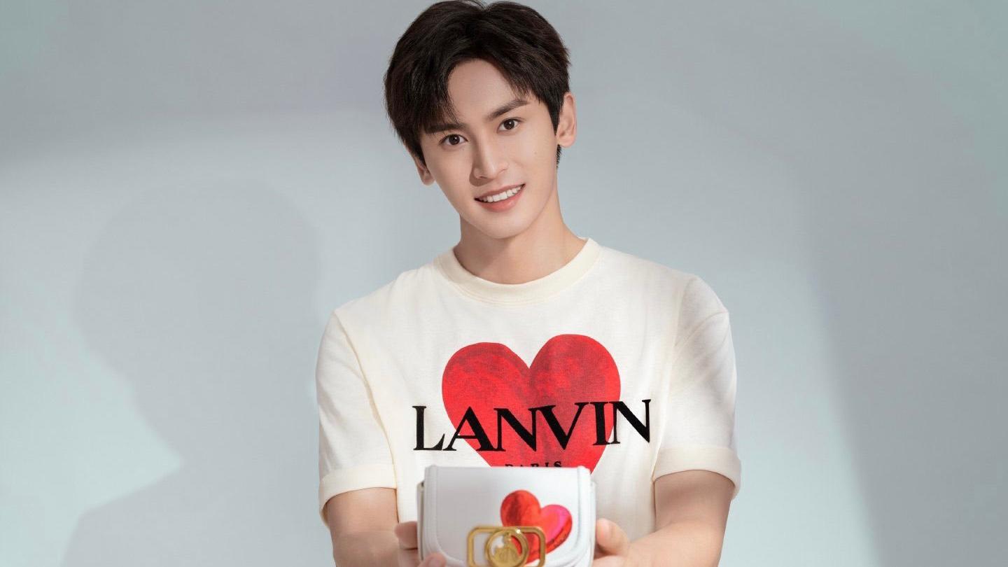 Sao nam "soán ngôi" Ngô Diệc Phàm vì bị 27 nhãn hàng "xoá sổ" chỉ sau 4 giờ