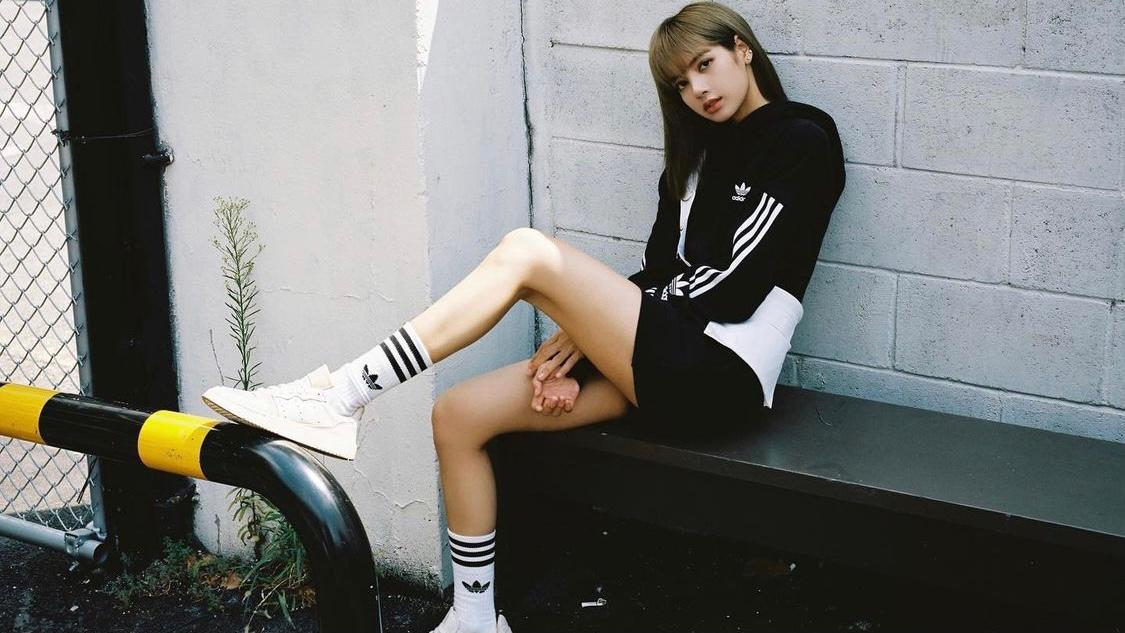 Top 5 nữ idol Kpop sở hữu đôi chân "đắt giá" nhất: Lisa có là "trùm cuối"?