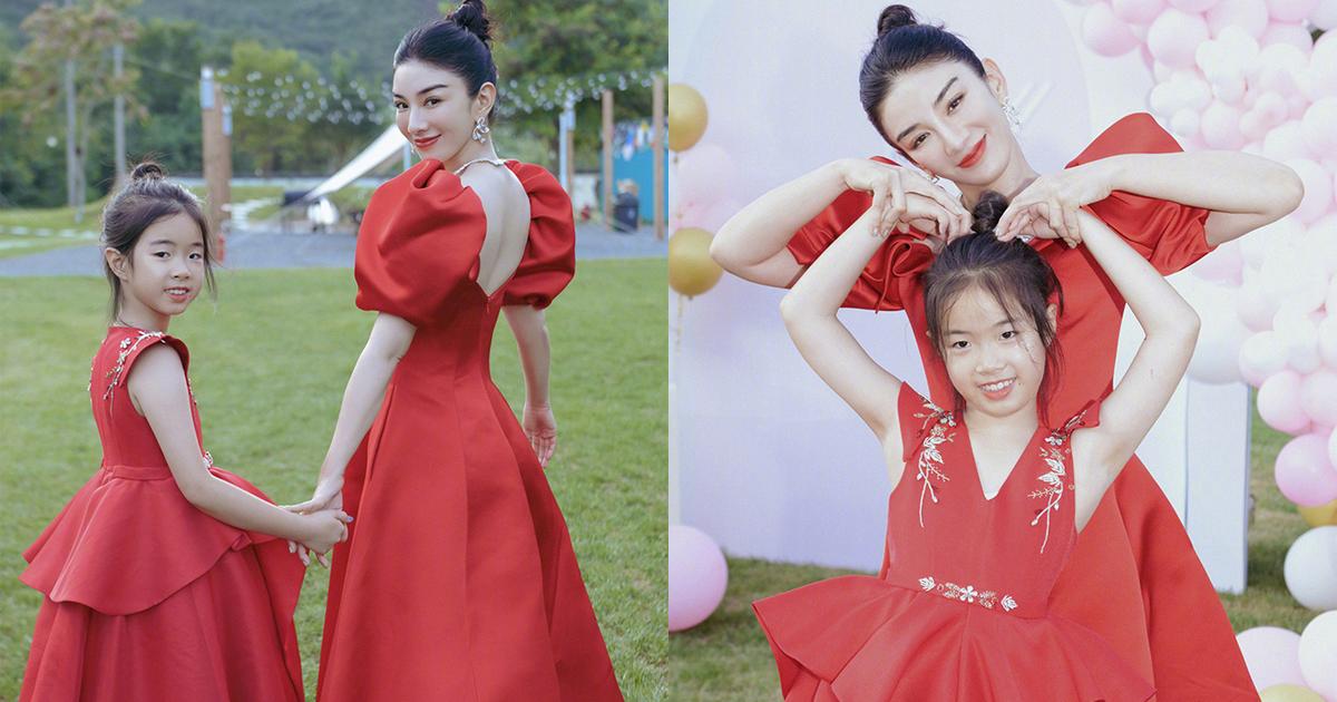 Huỳnh Dịch tung bộ ảnh chụp cùng con gái nhưng nhìn như 2 chị em ở tuổi 44