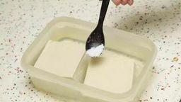 4 cách bảo quản đậu phụ sống cả tháng trong tủ lạnh mà vẫn thơm ngon