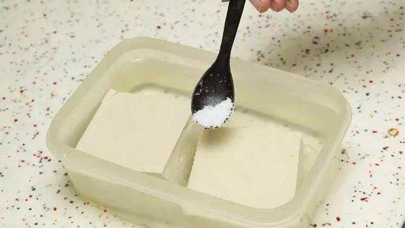 4 cách bảo quản đậu phụ sống cả tháng trong tủ lạnh mà vẫn thơm ngon