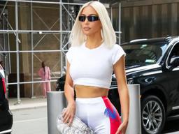 Phương pháp làm đẹp " đau đớn" tạo nên vòng eo trứ danh của Kim Kardashian