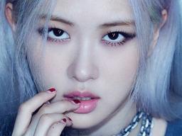 Học cách trang điểm mắt khói như Rosé từ chính chuyên gia trang điểm của BLACKPINK