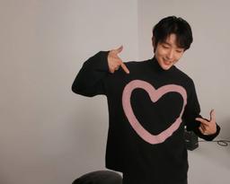 Lee Joon Gi vào vai sinh viên đại học ở tuổi 40