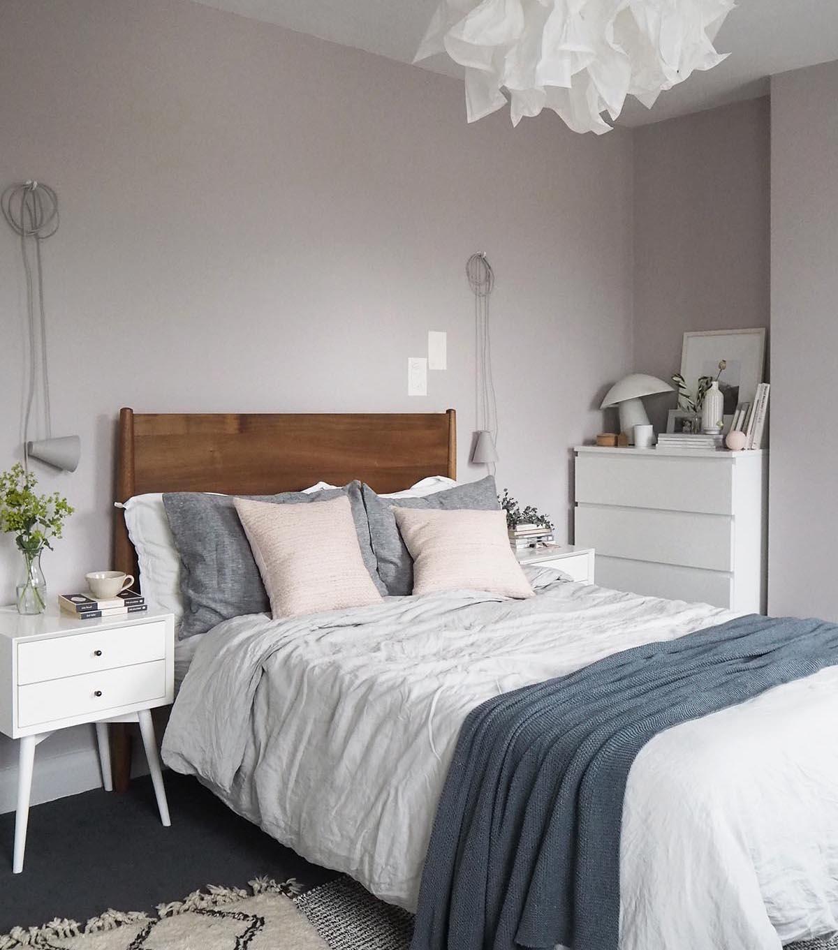 Phòng ngủ trống trải hóa tinh tế và ấm áp trong “chớp mắt”