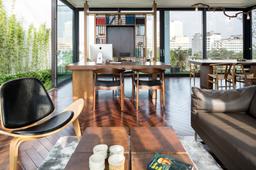 Khu văn phòng bao quanh bởi vườn cây xanh mát với chi phí cải tạo 1,5 tỷ