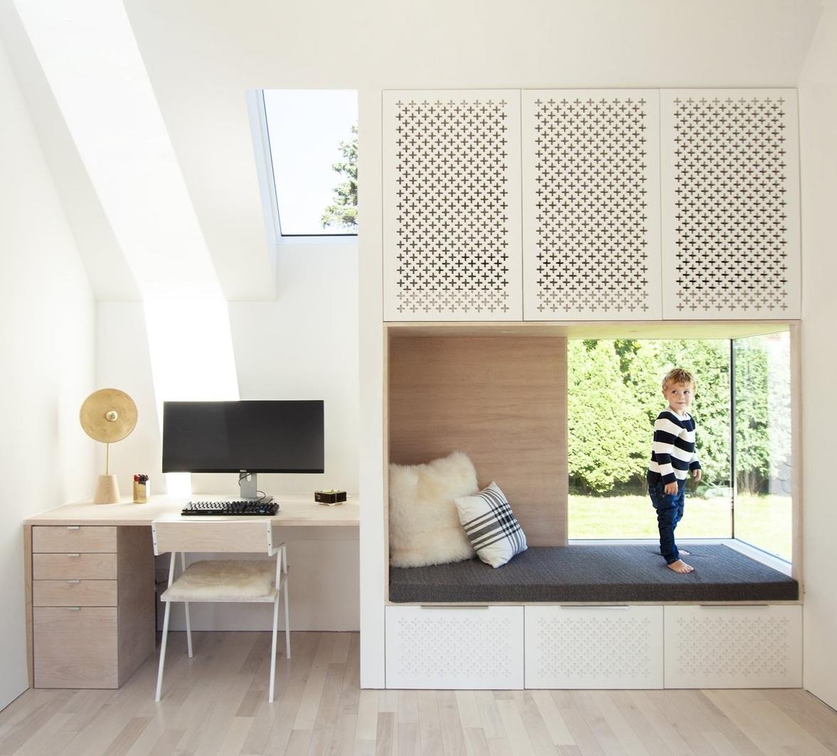 Tận dụng 4 khu vực nhỏ để thiết kế góc làm việc tại gia xinh xắn