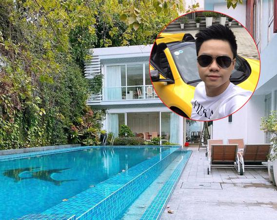 Ngắm căn biệt thự siêu rộng ở tuyến phố đẹp nhất Sài Gòn của nhà Phan Thành