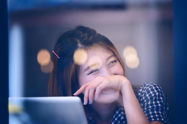 Là phụ nữ, làm thế nào để trở nên hạnh phúc?