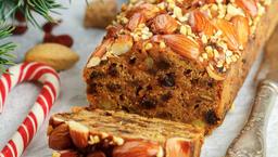 Fruit cake, từ chiếc bánh đẫm vị Giáng sinh đến chiếc bánh truyền thống của đám cưới Hoàng gia Anh