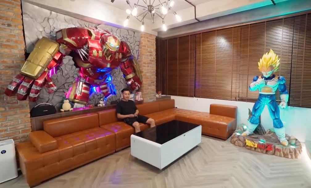 "Chịu chơi" như Độ Mixi, bàn nước phải kiêm luôn tủ lạnh và loa mới chịu