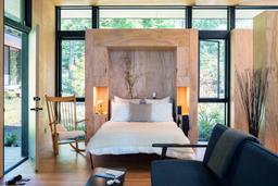 Murphy Bed, chiếc giường âm tường ra đời để mời được người thương đến chơi