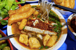 4 quán bún riêu ngon ở Hà Nội để giải ngấy sau những ngày cỗ Tết triền miên