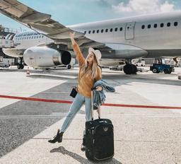 Vé máy bay giá rẻ là gì mà mua vé 0 đồng vẫn phải trả thêm tiền?