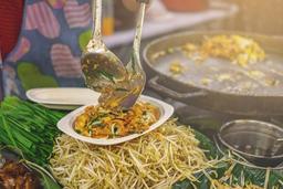 Pad Thái, từ món mì xào bình dân trở thành món ăn "quốc hồn quốc túy" của Thái Lan