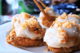 Bánh ram ít, món bánh được cả Cung đình lẫn dẫn gian ưa chuộng của Huế