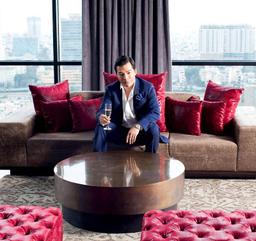 Cận cảnh căn penthouse 10 triệu đô, view nhìn ra Bitexco của Trần Bảo Sơn