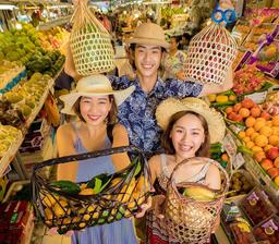 Chợ Or Tor Kor, khu chợ "đắt xắt ra miếng" để du khách trải nghiệm ẩm thực Bangkok