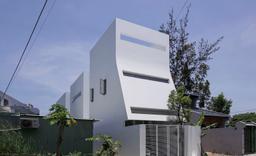 Flow House, ngôi nhà tại Đà Nẵng mềm mại như “dòng chảy” dù mặt tiền hướng Tây nắng gắt