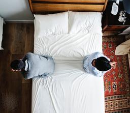 Nếu một ngày tình yêu đến hồi kết, đừng trách người bội bạc, đừng trách con tim đổi thay