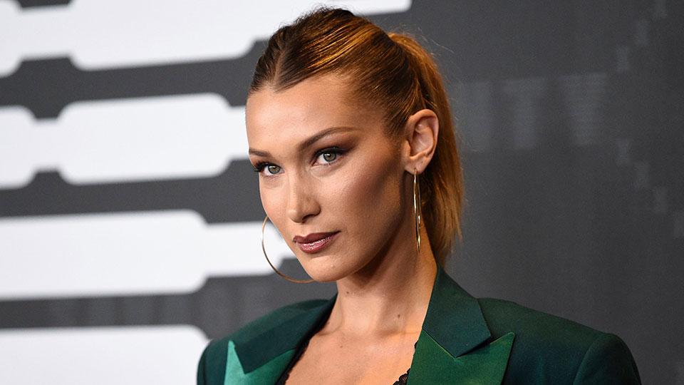 Bella Hadid phẫn nộ sau khi xem buổi tranh luận giữa Trump và Biden