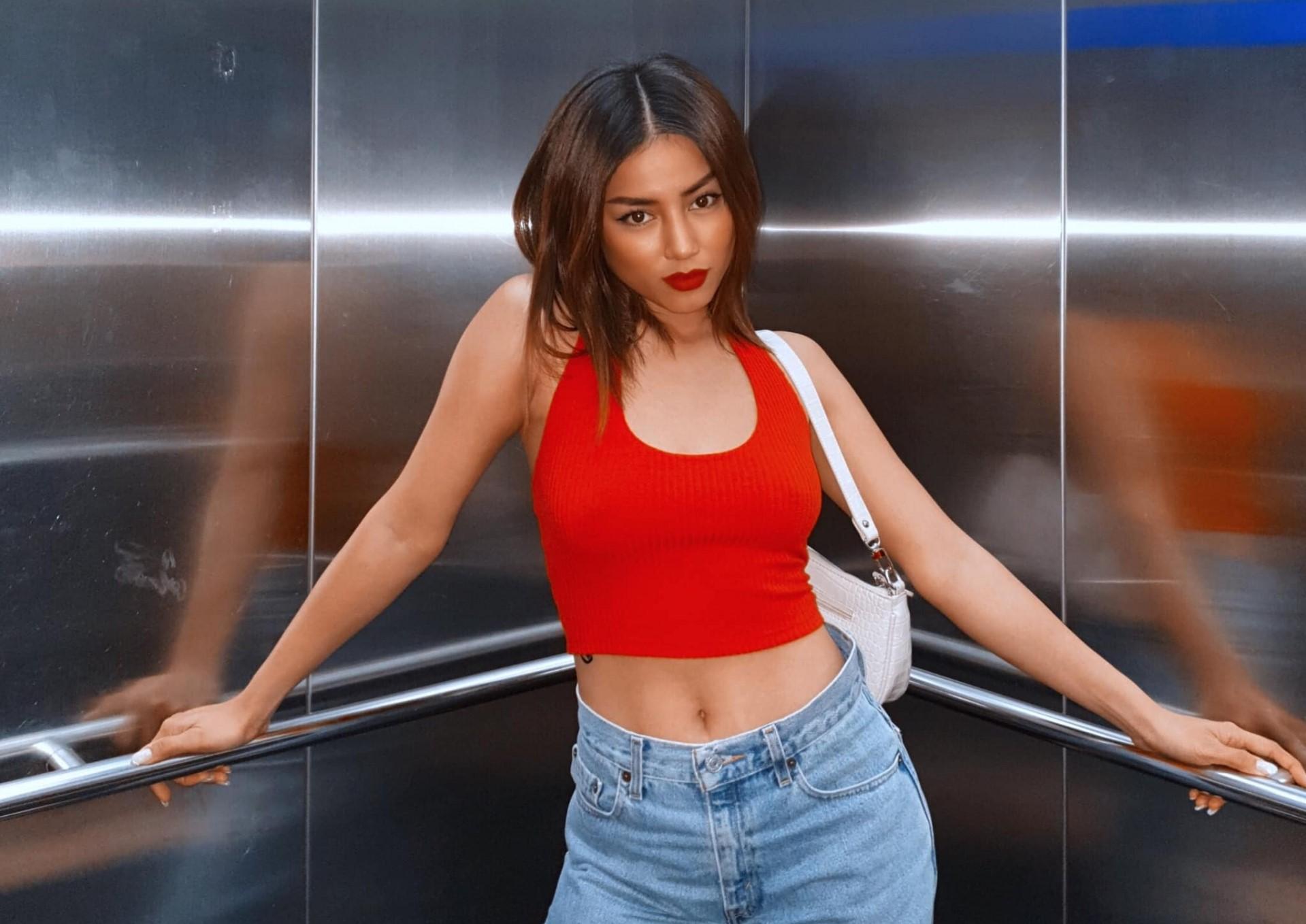 Nhan sắc nóng bỏng của chị ruột Đạt Dope gây “sốt” tại Rap Việt