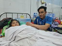 Người chồng bật khóc ở Trà Leng nói vợ con quan trọng nhất thế giới