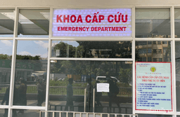 TP.HCM: Bé trai rơi từ lầu 3 trường học, nghi vấn tử tự vì chuyện gia đình