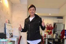 Trước khi qua đời vì đột quỵ, Chí Tài đều đặn leo bộ 18 tầng lầu 2 lượt mỗi ngày