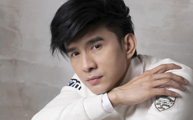 Đan Trường khoe cơ bắp săn chắc đáng ngưỡng mộ dù đã U50