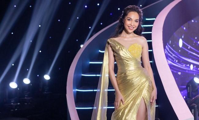 Sắc vóc như gái còn son chuẩn bị đi thi Hoa hậu của Hiền Thục ở tuổi 40 tròn.