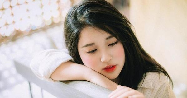 Cô giáo Thanh Nga là ai? Giáo viên livestream dạy Vật lý nổi tiếng vì quá xinh đẹp