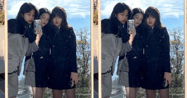 Con gái Vương Phi khoe đôi chân dài như người mẫu, xinh đẹp thanh thuần ở tuổi 15