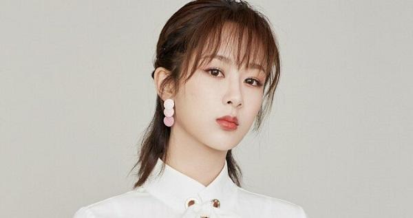 Dương Tử chính thức rời Hoa Thụy Thế Kỷ sau 6 năm gắn bó, fan mở tiệc lớn