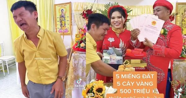 Anh trai Đà Nẵng vừa khóc vừa tặng em gái 5 miếng đất, 5 cây vàng, 500 triệu để tiễn em về nhà chồng