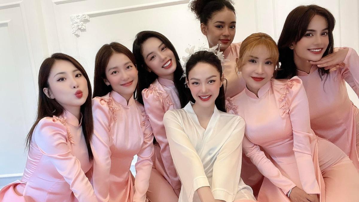Minh Hằng tổ chức lễ ăn hỏi với chồng đại gia, dàn phù dâu toàn mỹ nhân